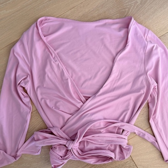 ALO Yoga Escalate Wrap Top Sugarplum Pink Lila Wrap Ballet Longsleeve S - Picture 4 of 5